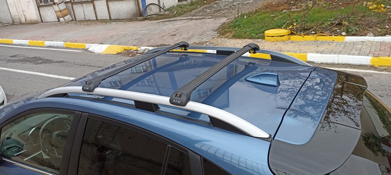 For Mitsubishi Montero 2001-2006 Roof Rack System Carrier Cross Bars Aluminum Lockable High Quality of Metal Bracket Silver